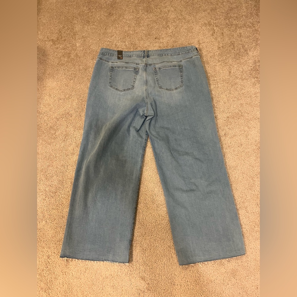 Torrid Perfect Wide Leg Mid Rise Jeans - Picture 15 of 15